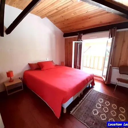 Holiday home Les Houradets Monbardon